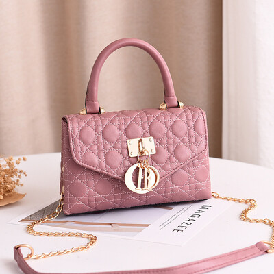 

2019 spring new cool shoulder single diagonal small bag Korean fashion handbags Messenger small square bag