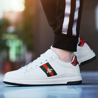 

Shoes mens low help students small white shoes Korean plate shoes tide shoes bee leather face mens shoes four seasons shoes