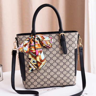 

2019 female bag spring new European&American fashion handbag elegant big bag shoulder Messenger bag