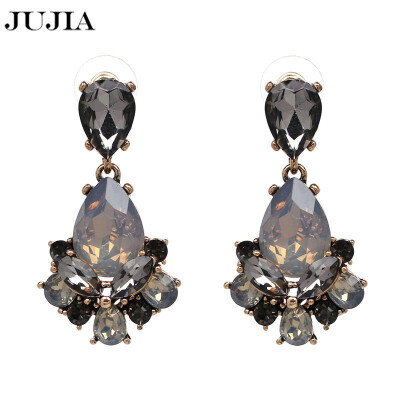 

2019 New Arrival Earrings Austrian Crystal Women 3 Colors Earrings Stone Black Blue Bijoux Chrismas Anniversary Gift E2310