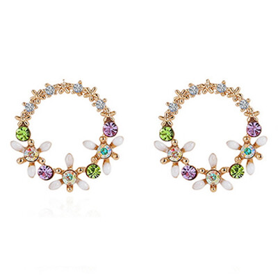 

Stylish Flower Wreath Design Small Round Circle Stud Earrings For Women Ear Studs Earing 2018 Brincos Korean Jewelry Gift XE648