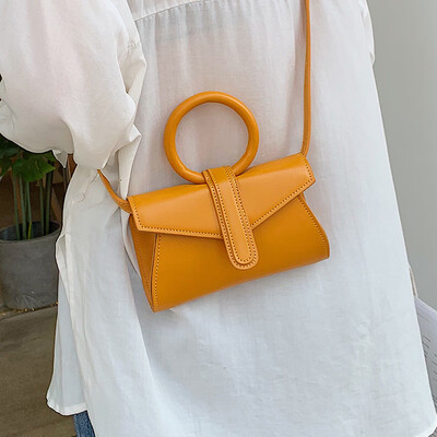 

Bag female 2019 new Korean version of the French niche versatile sense of shoulder Messenger bag fashion ring handbag