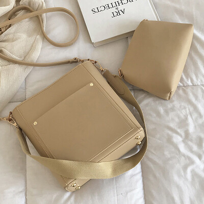 

On the new law elementary school daughters 2019 summer new Korean version of Joker shoulder bag fashion simple messenger bag