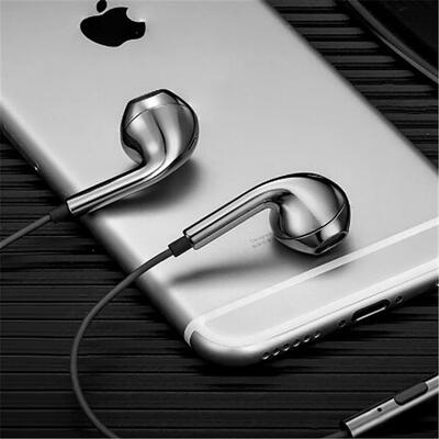 

Metal In-Ear Headphones Noise Cancelling Turbo Subwoofer 35mm Wired Earphones with Mic Volume Control Function