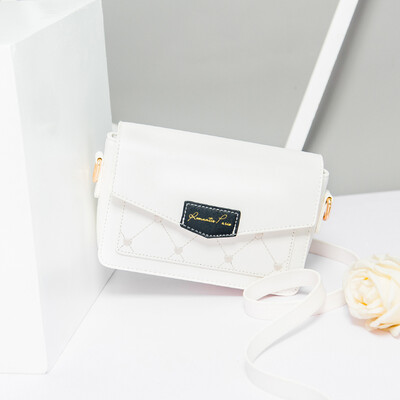 

Ins Super Fire Girls Upstream Korean Single Shoulder Messenger Bag Fashion Joker Student Leaning