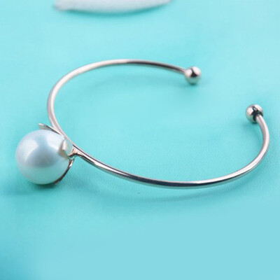 

New Fashion Hot Selling Korean Version Pearl Flowers Open Bracelet Jewelry Gifts