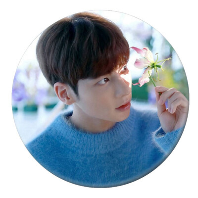 

Collection&Decorative Gifts for Fans Round Badge Tinplate Badge Korean New Idol Team of TXT Brooch
