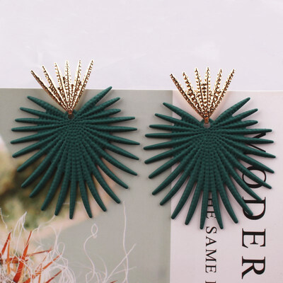 

EK302 Geometric Irregular Drop Earring for Women European Fashion Fan Leaf Earrings Exaggerated Metal Earrings Party Jewelry