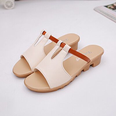 

In summer womens thick bottom with the Korean version of beach fashion casual wear flat sandals&slippers tide womens shoes