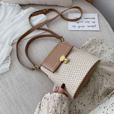 

Summer womens 2019 new Korean version of hand-held one-shoulder bag fashion foreign atmosphere leisure oblique bucket bag