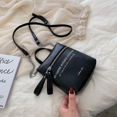 

Summer ins super fire ditty bag female 2019 new Korean version of the wild single shoulder slung fashion chain small square bag
