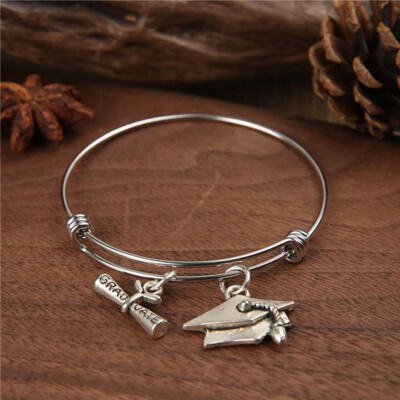 

2019 Graduation Bachelors Cap Graduation Bangle Bracelet Jewellry Gift New