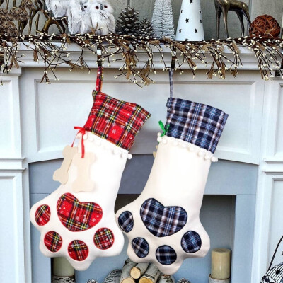 

124pcs Pet Christmas Gift Bags Pet Dog Cat Paw Stocking Socks Candy Bags Xmas Tree Ornaments Christmas New Year Favors