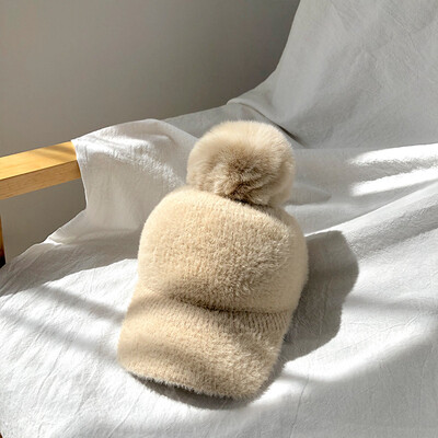 

Hat female Korean version of the tide winter fashion hundred plush velvet cap net red ins hair ball ball warm baseball cap