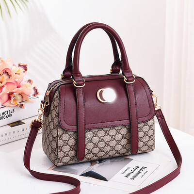 

Bag female 2019 new fresh fashion tide shoulder bag European&American simple wild handbag