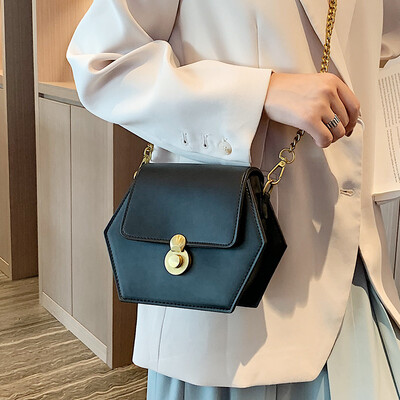 

Bag 2019 Korean version of the new chic chain small square bag shoulder Messenger bag fashion lock buckle handbag mini bag