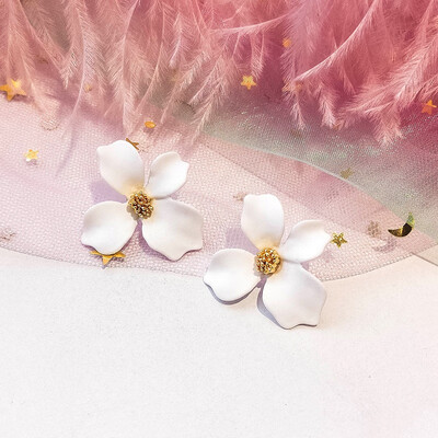 

Korean Style Cute Flower Stud Earrings For Women Fashion Sweet Earrings Femme Brinco Wholesale Jewelry