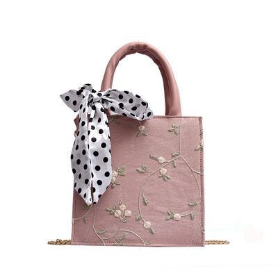 

2019 Luxury Handbags For Women Delicate Embroidered Crossbody Bags For Women Female Random Silk Scarf Matching Shoulder Bags