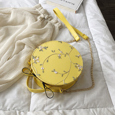 

2019 new wild portable small round bag female chic embroidered Sen fairy neon bag fashion chain shoulder bag