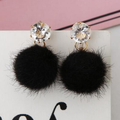 

Simple Winter Fashion Short Earring Dangle Artificial Ball Eardrop