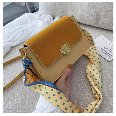 

In summer the Korean version of the Chaozhou Womens Bag Chao Chain has one shoulder&one shoulder slanting bag for hours