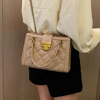 

Wild Asian embroidery thread chain bag female bag 2019 new fashion shoulder bag summer small fresh ins messenger bag