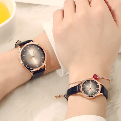 

Watch couple lettering ultra-thin Korean version of the trend students quartz watch