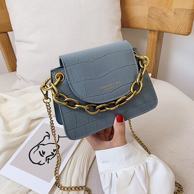 

Foreign air female bag new Korean version of the tide fashion crocodile pattern small square bag wild temperament chain