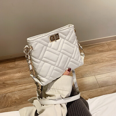 

Bag female new tide texture small bag foreign fashion fashion single shoulder slung rhombic chain bag