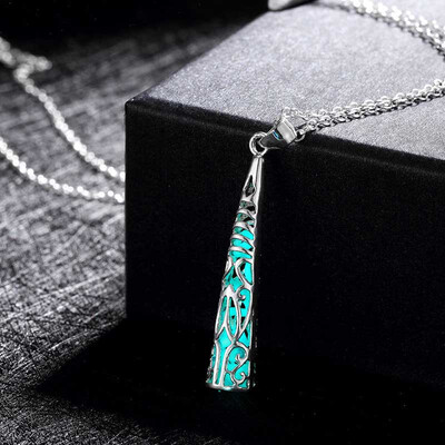 

1PC New Skull Glow In The Dark Chaming Luminous Horse Heart Owl Charm Women Jewelry Fashion Pendant Necklace