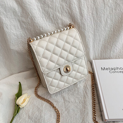 

Small fragrance rhombic embroidered line bag female 2019 new wave Korean version of the wild single shoulder slung fashion chain small square bag