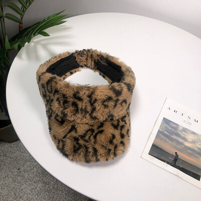 

Peppy leopard Hat Womens new empty top baseball cap in autumn&winter