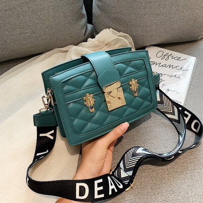

French small bag foreign women handbag 2019 new wave Korean version of the wild Messenger bag wide shoulder strap fashion small square bag