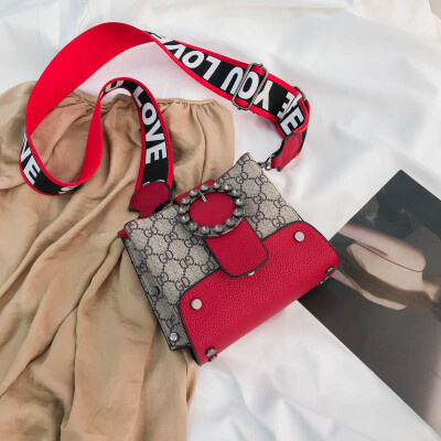 

In summer the new small bag lady oblique Bag bucket one-shoulder bag Korean version of fashionable handheld old flower Dionysus