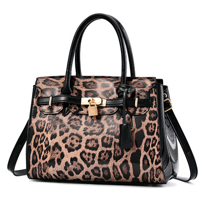 

Womens bag 2019 new trend bag female Europe&America big bag fresh fashion handbags slung shoulder bag