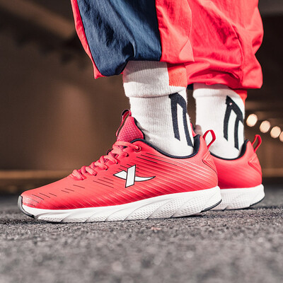 

Special step mens shoes sports shoes mens new leather surface running shoes lightweight shock absorption wear comfortable casual jogging shoes 881119119360 red 43 yards