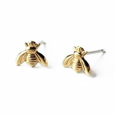 

Hot Sale 2019 1 Pair Of Small Cute Bee Earrings