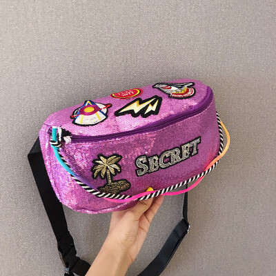 

2019 new personality letter chest bag female fashion sequins casual wild Messenger bag shoulder bag cool sports pockets