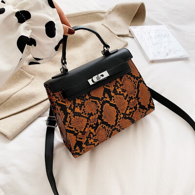 

Yangqi female bag new Korean fashion snake platinum bag tide wild handbag shoulder Messenger bag