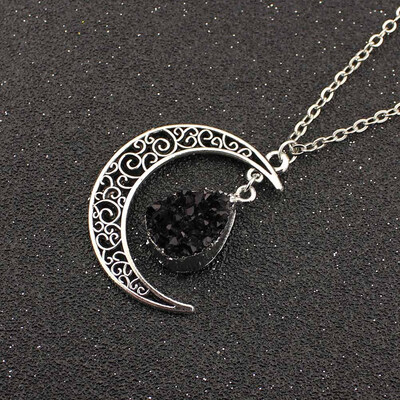 

YanRong Necklace Vintage Natural Stone Crescent Pendant Sweater Chain Necklace Commemorative Gift