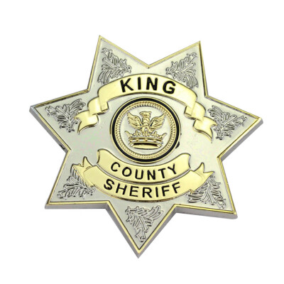 

Uniform Star King County Letter Badge Brooch Gaes Cosplay Lapel Pin Brooches