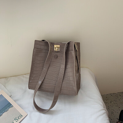 

High-level womens bag chic alligator-style alligator new 2019 Korean-style one-shoulder one-shoulder one-shoulder one-s