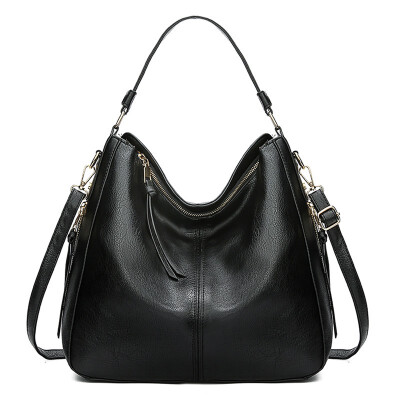 

Diagonal shoulder bag