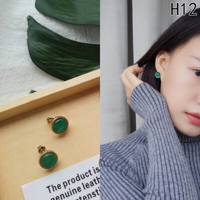

Simple Green Leaf earring for Women