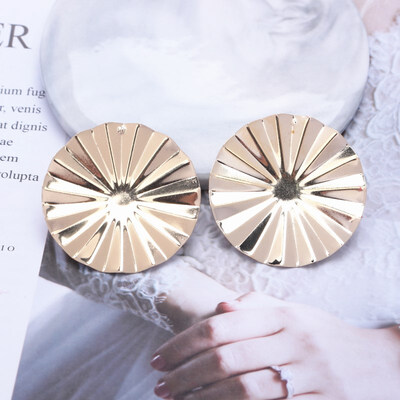 

European & American Exaggerated Round Coin Drop Earring for Women Pendientes Vintage Geometric Metal Large Earrings Jewelry Gift