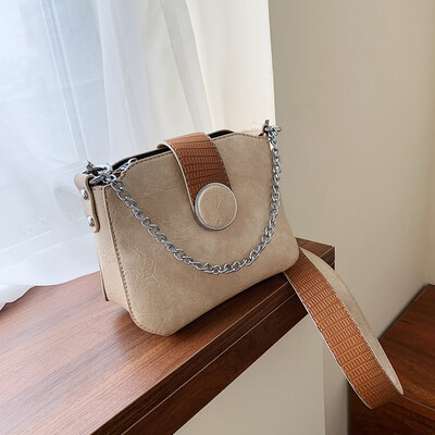 

Fashion female bag 2019 new retro temperament girl chain handbag retro single shoulder diagonal package small square bag