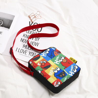 

Korea ins canvas small bag female 2019 new Japanese soft sister casual cartoon Sesame Street Messenger shoulder bag