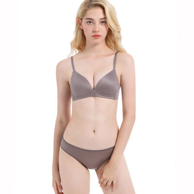 

Women Bra Briefs Set Ladies Comfortable Smooth No Trace Deep V No Steel Ring Bra Panties Two-piece