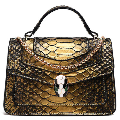 

New texture bag female 2019 new wave leisure chain small square bag wild ins super fire single shoulder Messenger bag