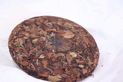 

Premium Organic Shou Mei White Peony Fuding Bai Cha China White Tea Cake 350g